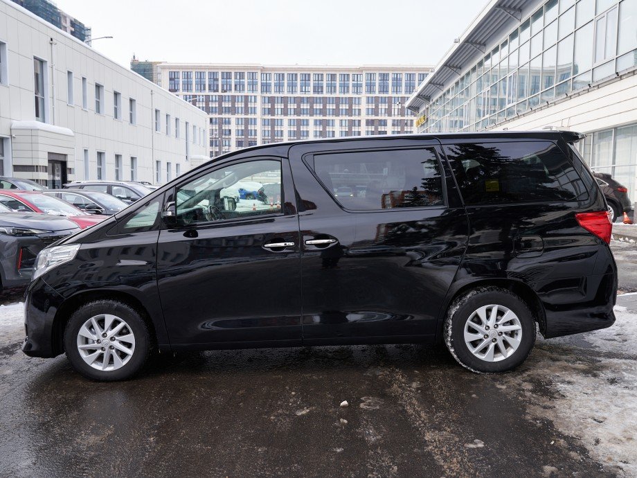 Toyota Alphard 2014