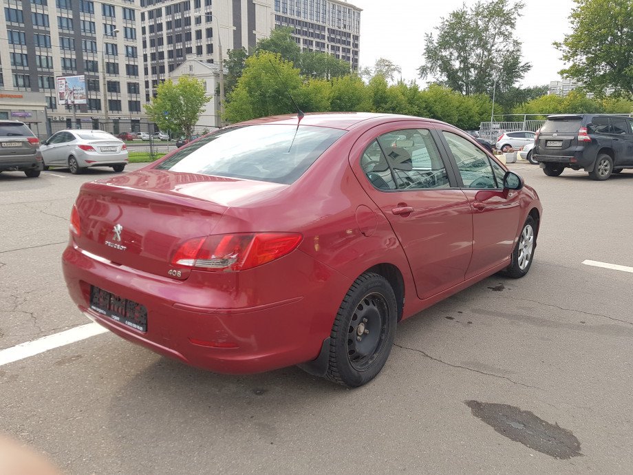 Peugeot 408 2012