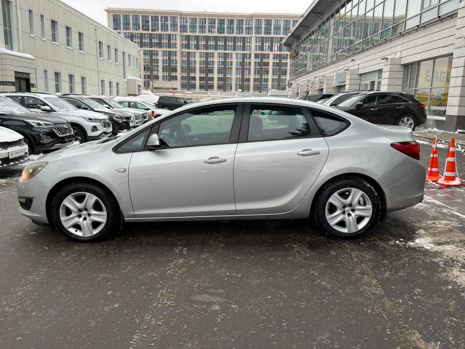 Opel Astra 2013