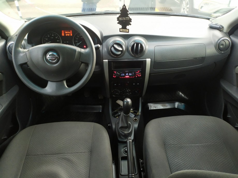 Nissan Almera 2015