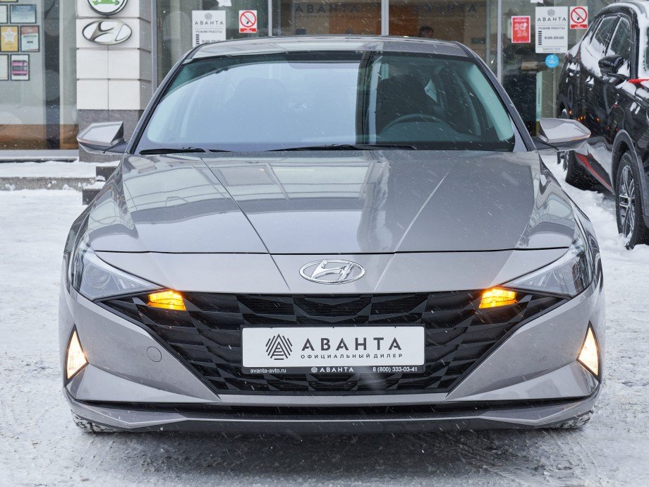 Hyundai Elantra 2023