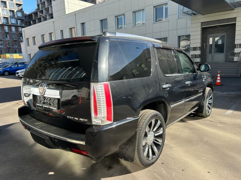 Cadillac Escalade 2013