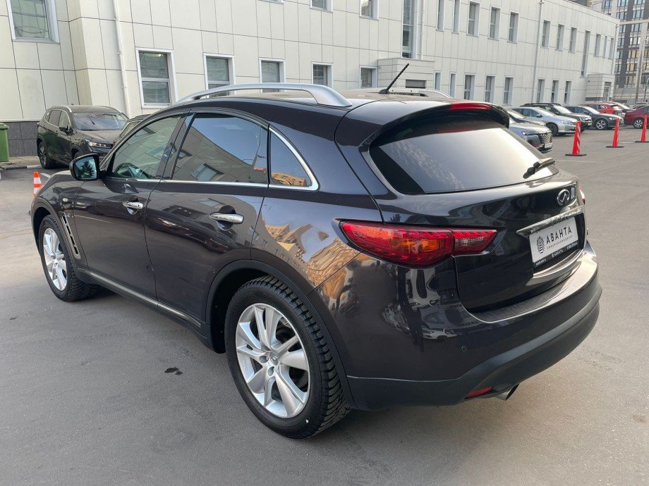 Infiniti QX70 2014