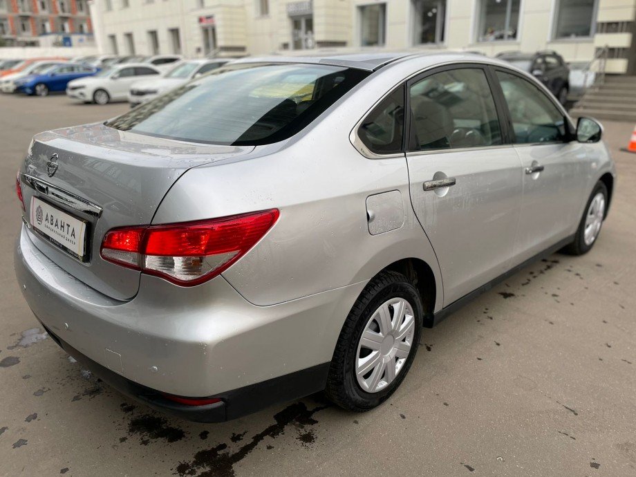 Nissan Almera 2015