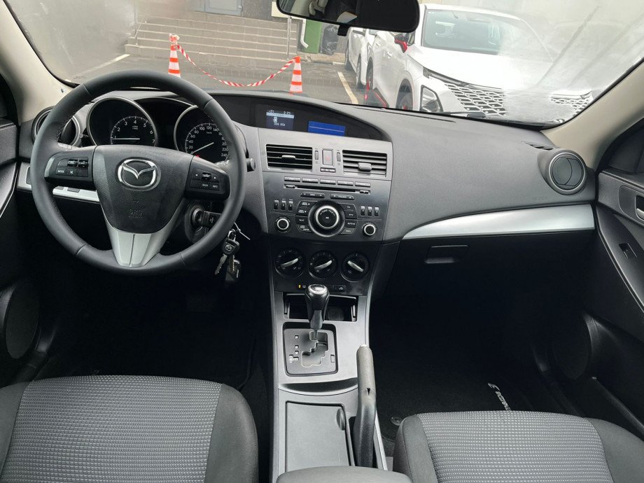 Mazda 3 2013