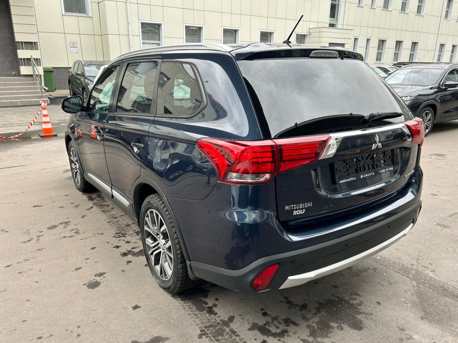 Mitsubishi Outlander 2020