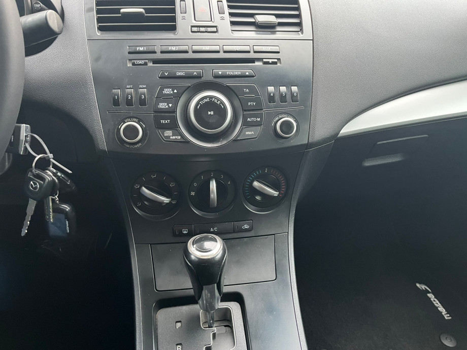 Mazda 3 2012