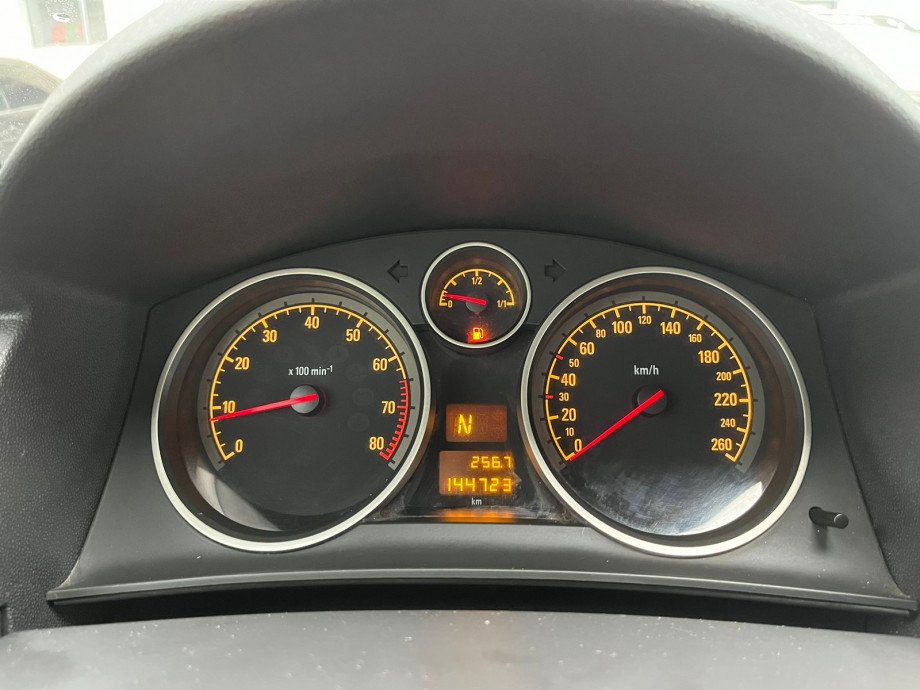 Opel Astra 2007