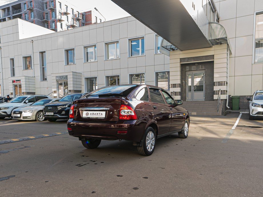 ВАЗ (LADA) Priora 2011