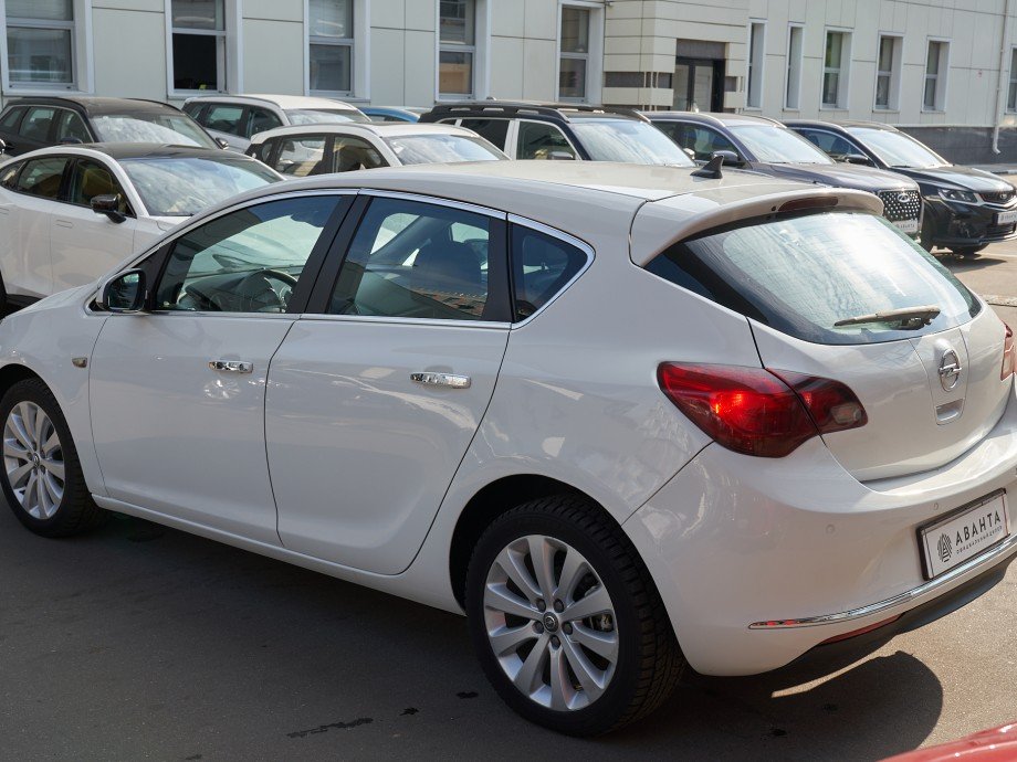 Opel Astra 2013