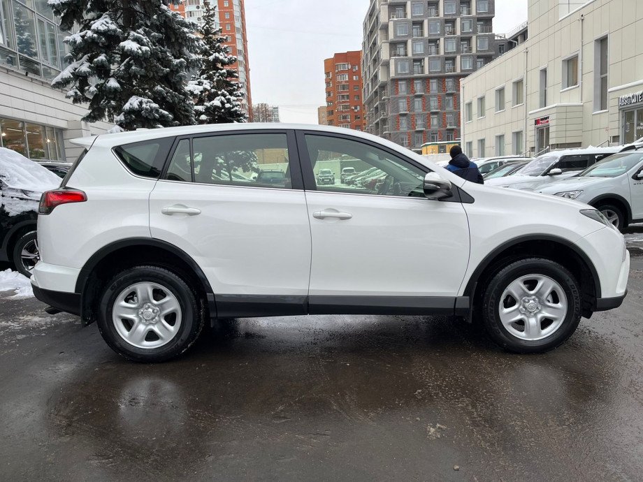 Toyota RAV4 2017