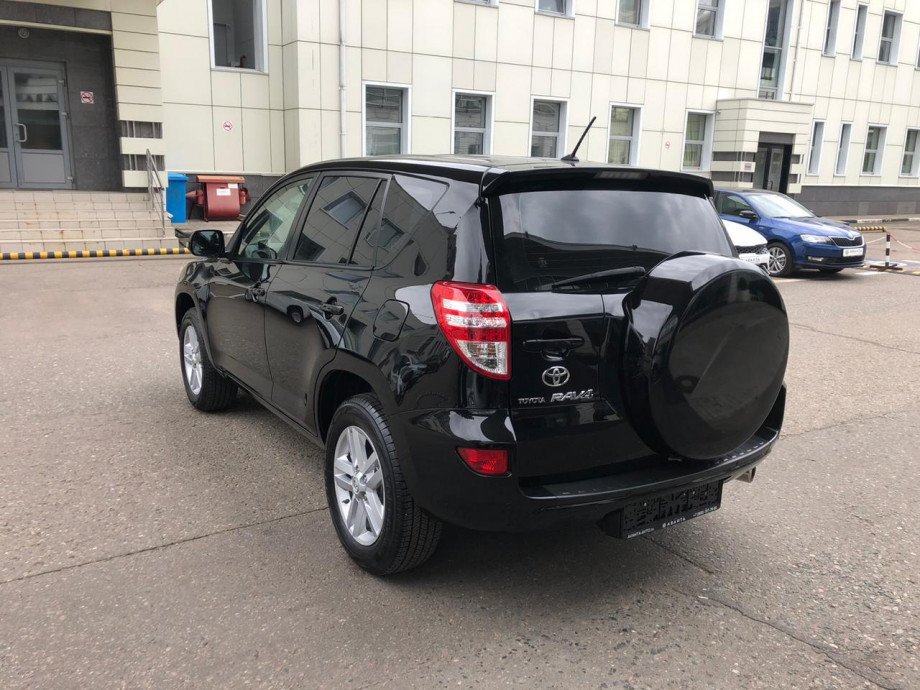 Toyota RAV4 2011