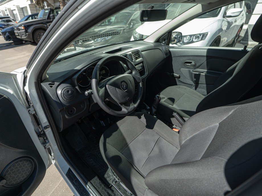 Renault Logan 2018
