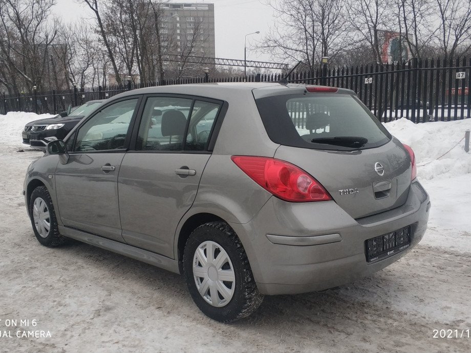 Nissan Tiida 2011