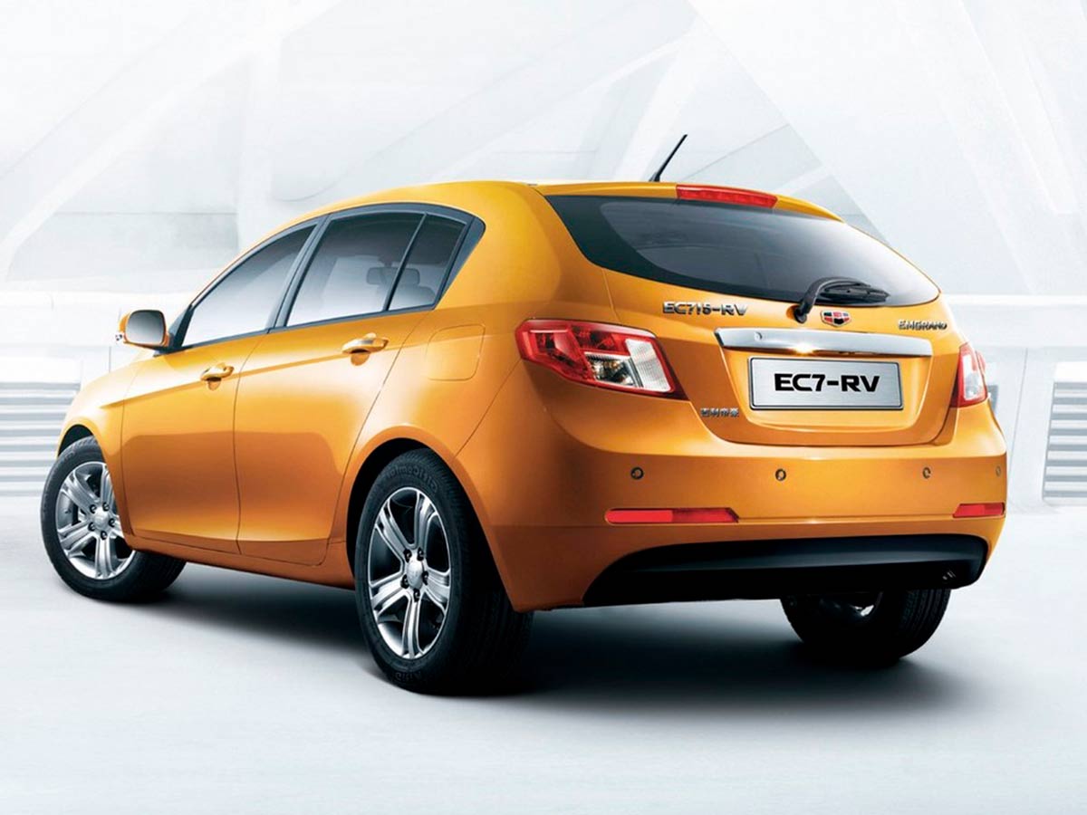 Geely Emgrand EC7 Хэтчбек