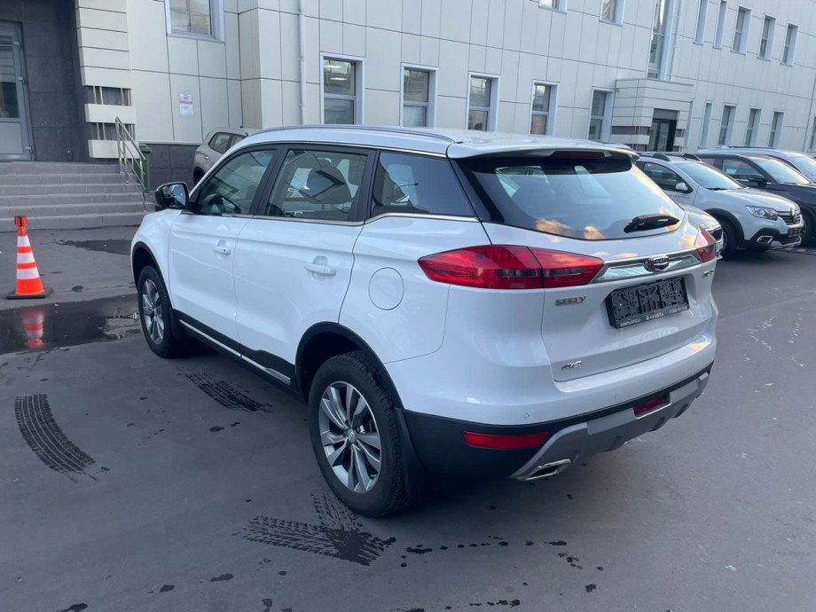 Geely Atlas 2021