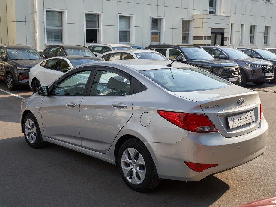 Hyundai Solaris 2016