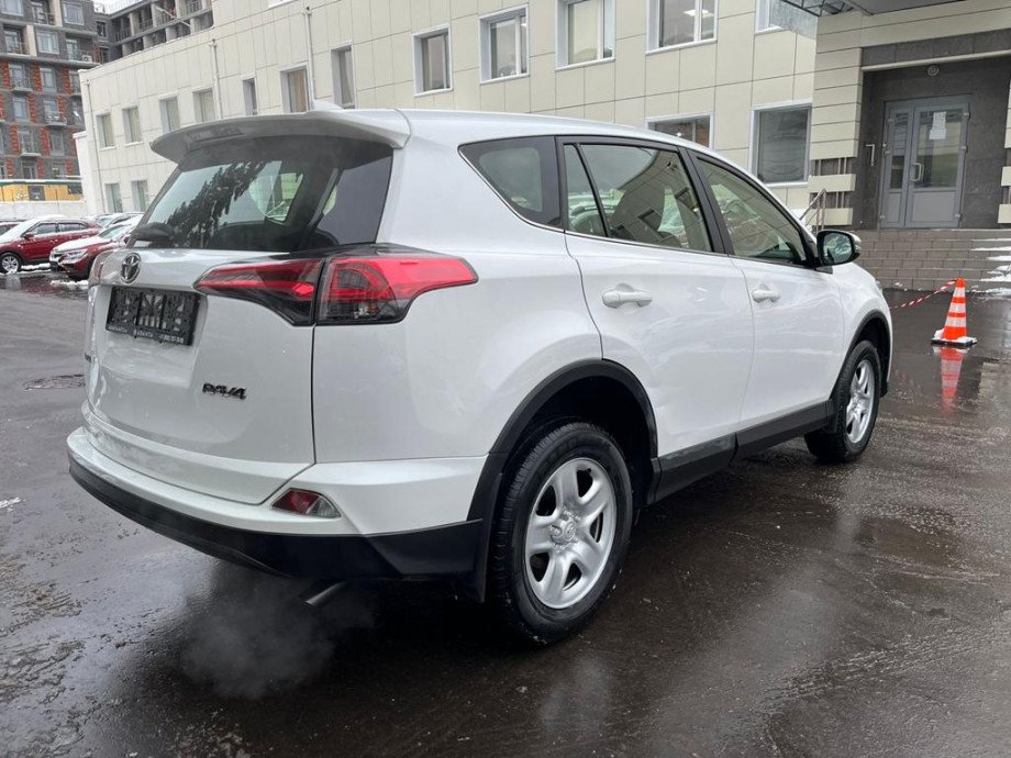 Toyota RAV4 2016