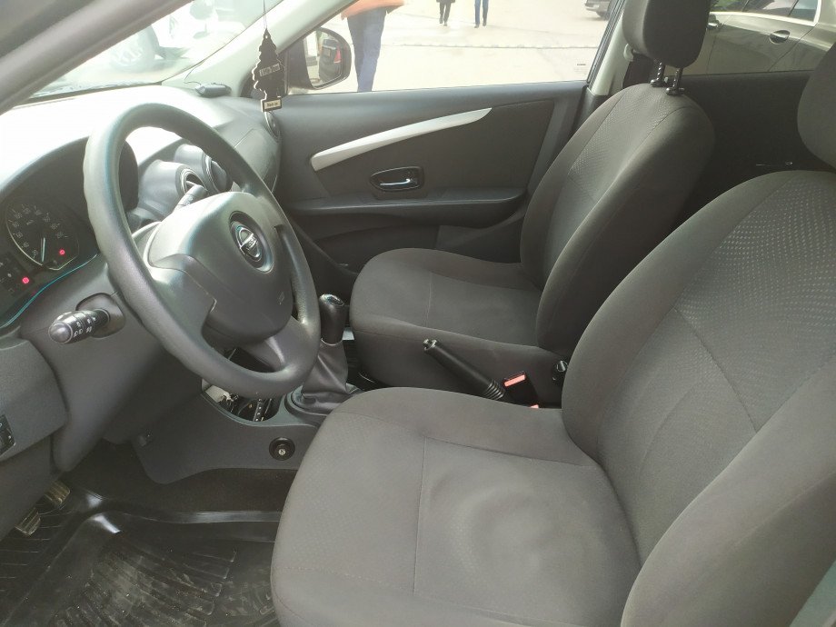 Nissan Almera 2015