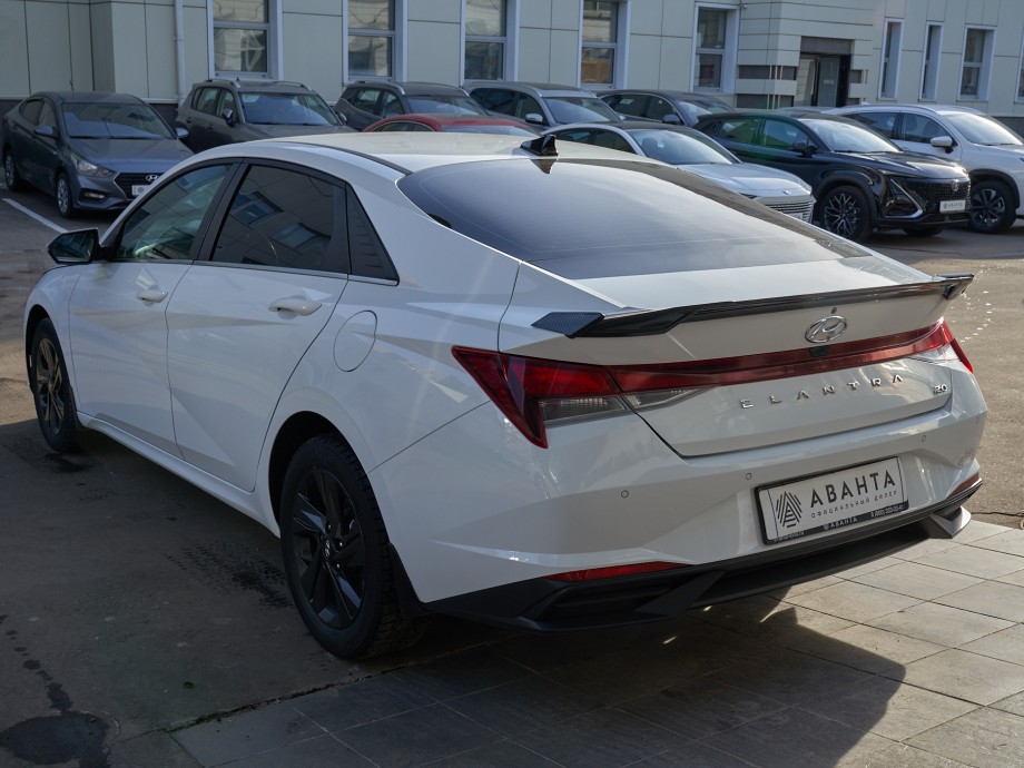 Hyundai Elantra 2020