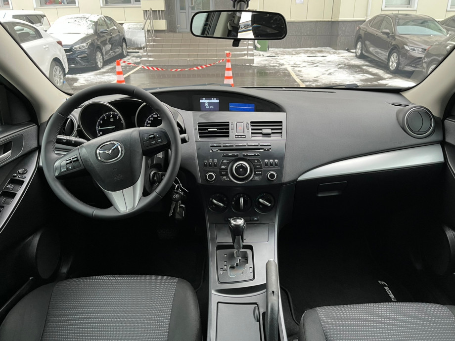 Mazda 3 2012