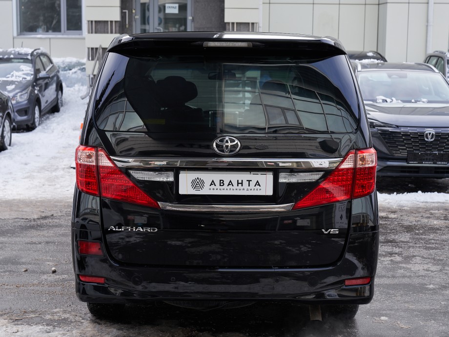 Toyota Alphard 2014