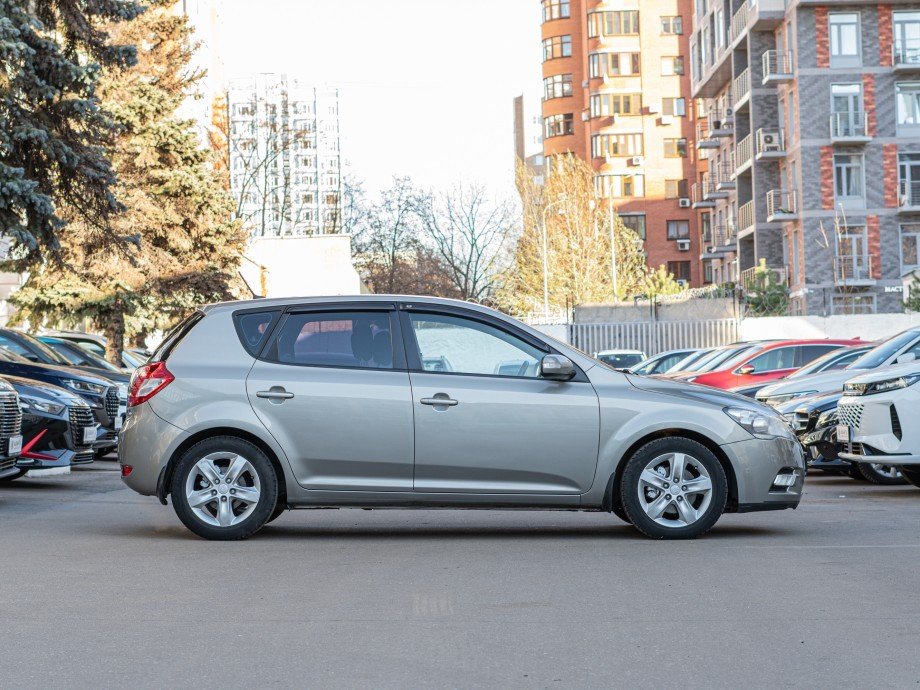 KIA Ceed 2010