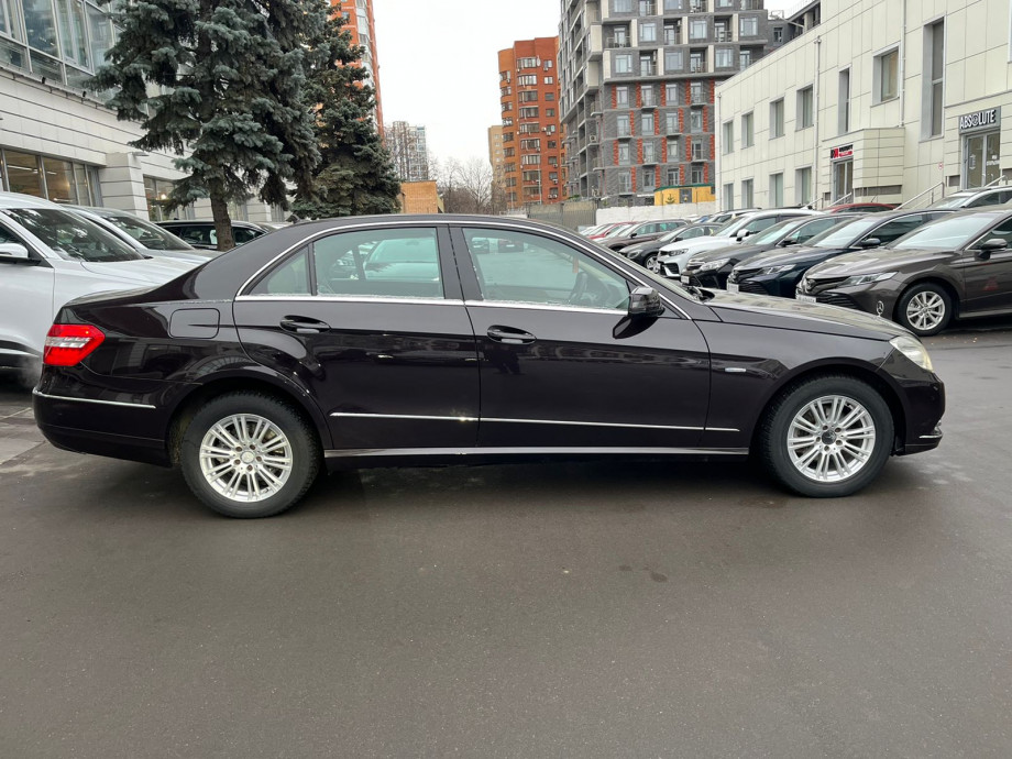 Mercedes-Benz E-класс 2010