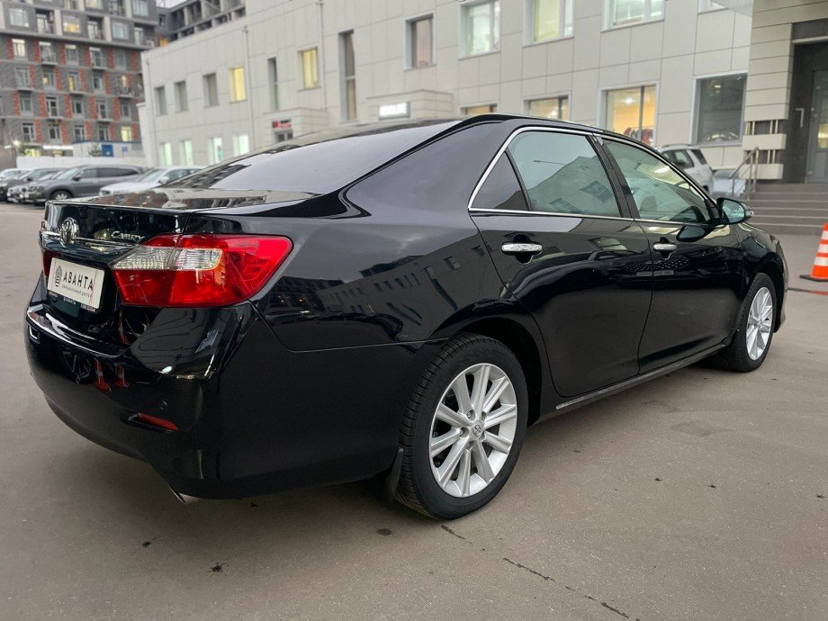 Toyota Camry 2011