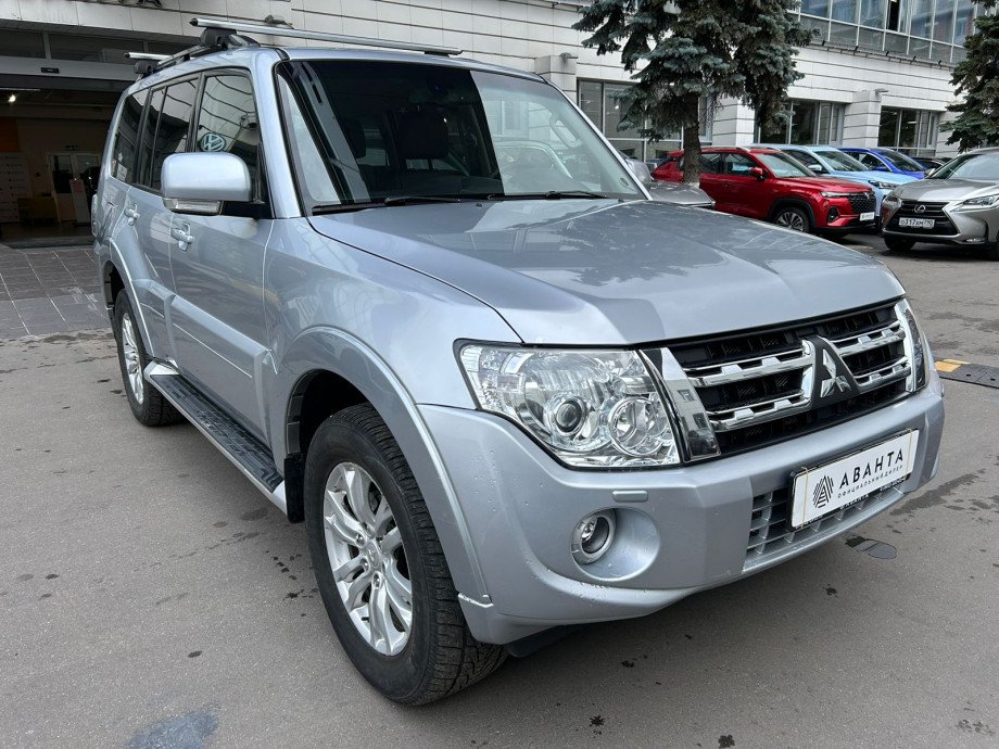 Mitsubishi Pajero 2011