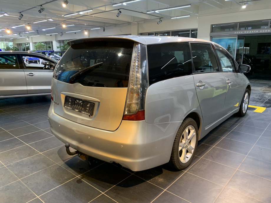 Mitsubishi Grandis 2008