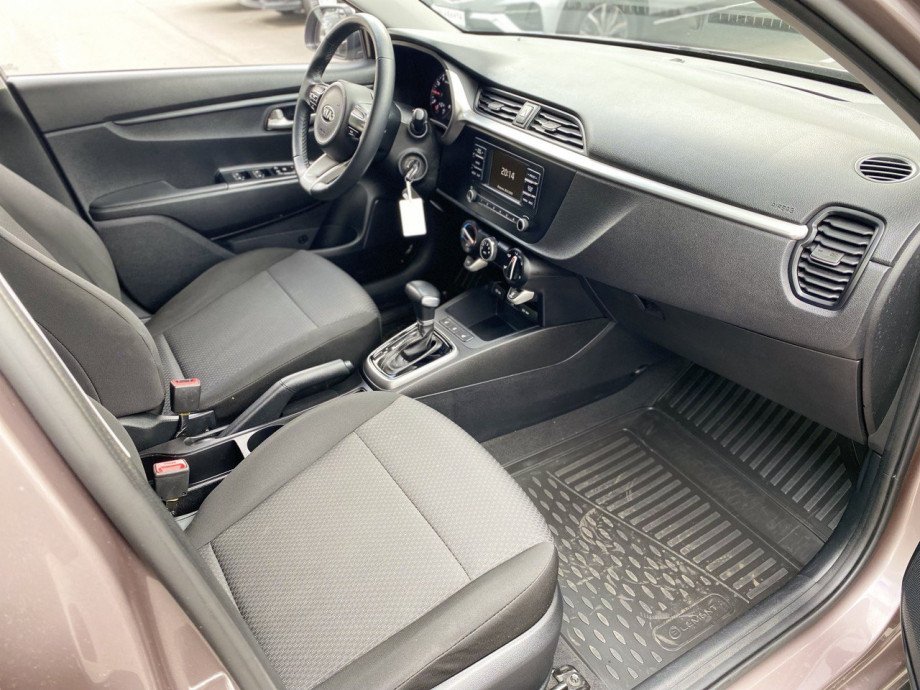 KIA Rio X-Line 2020