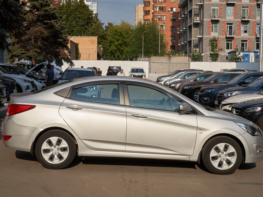 Hyundai Solaris 2016