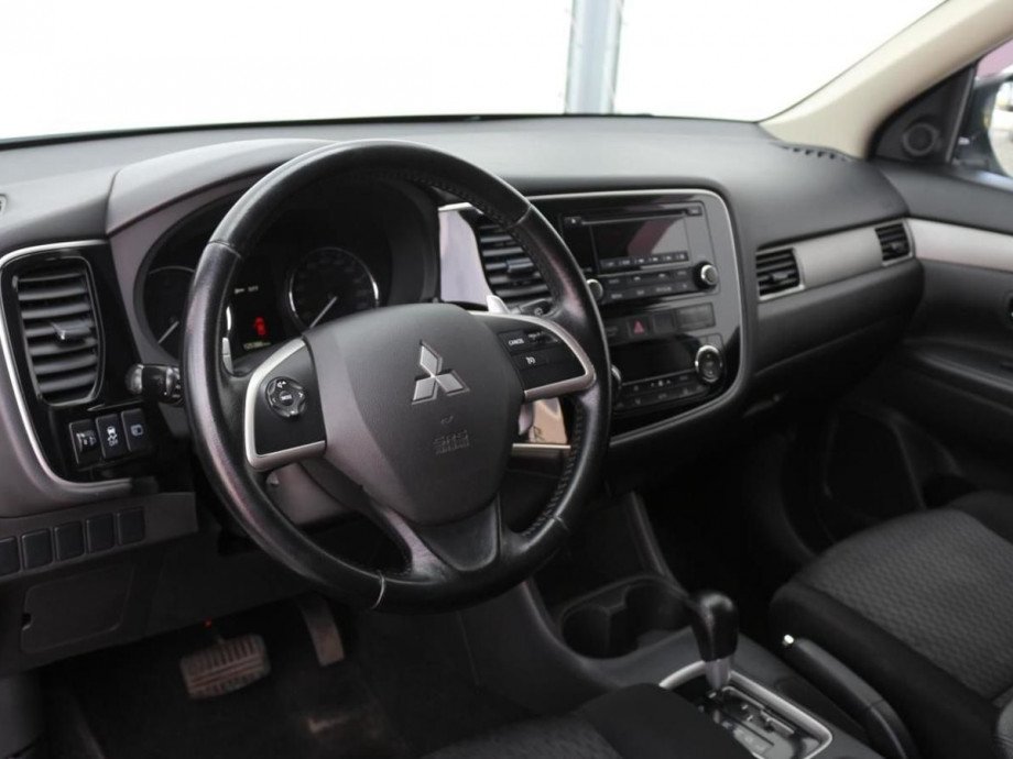 Mitsubishi Outlander 2014