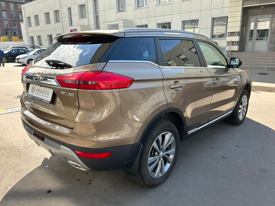 Geely Atlas 2021