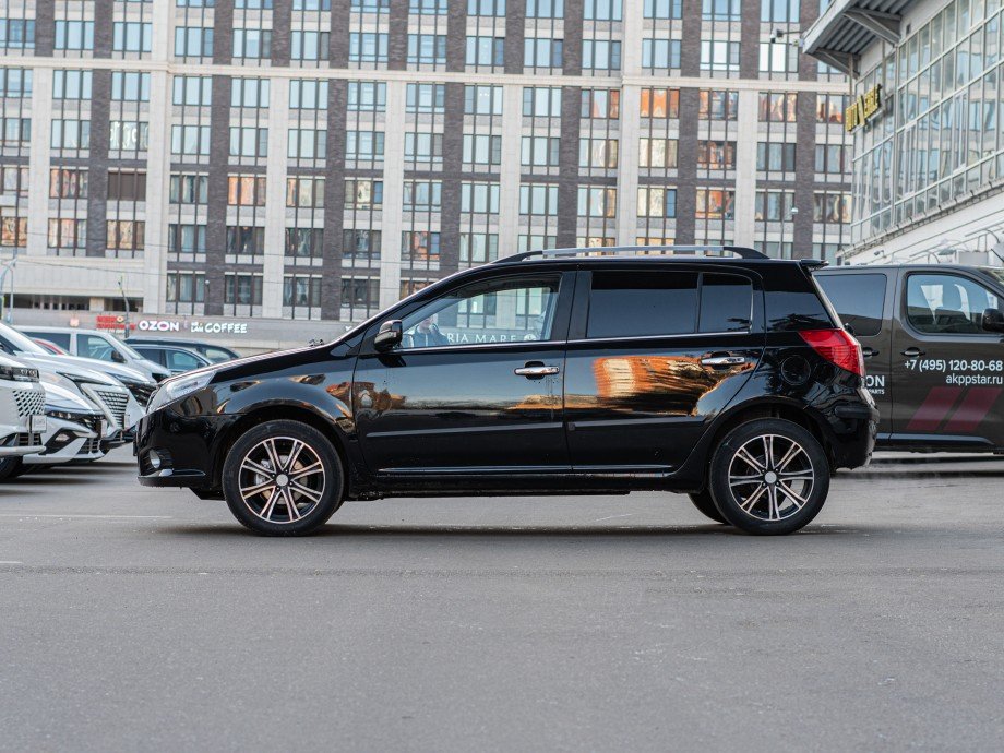 Geely MK Cross 2012