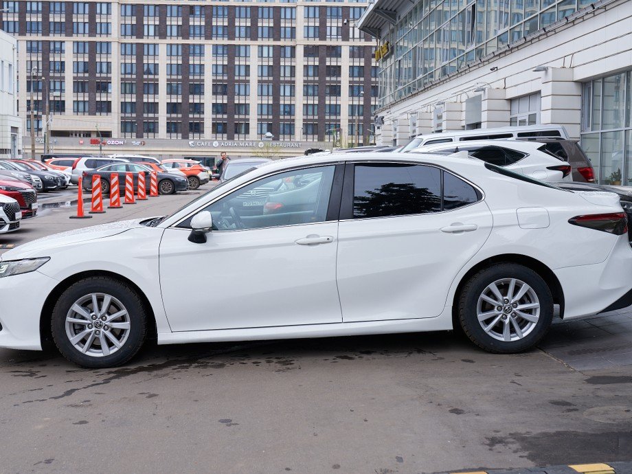 Toyota Camry 2019