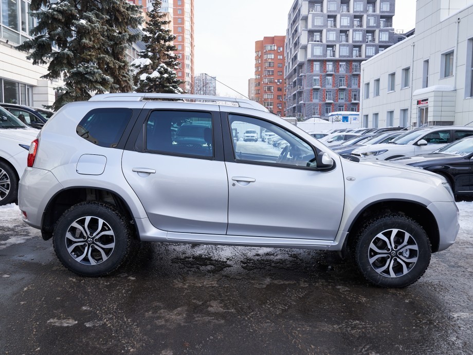 Nissan Terrano 2014