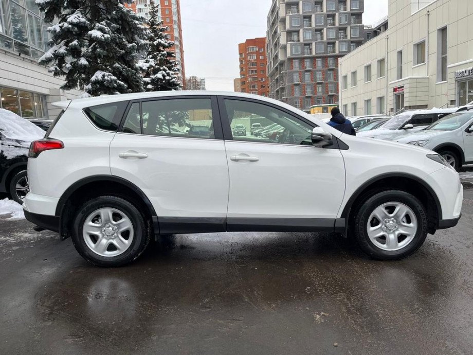 Toyota RAV4 2016