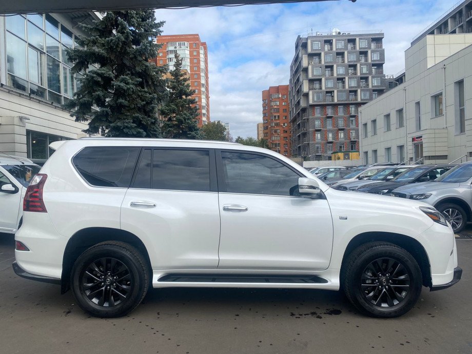 Lexus GX 2021