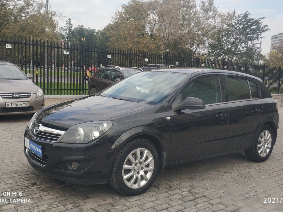 Opel Astra 2012