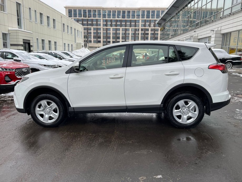 Toyota RAV4 2017