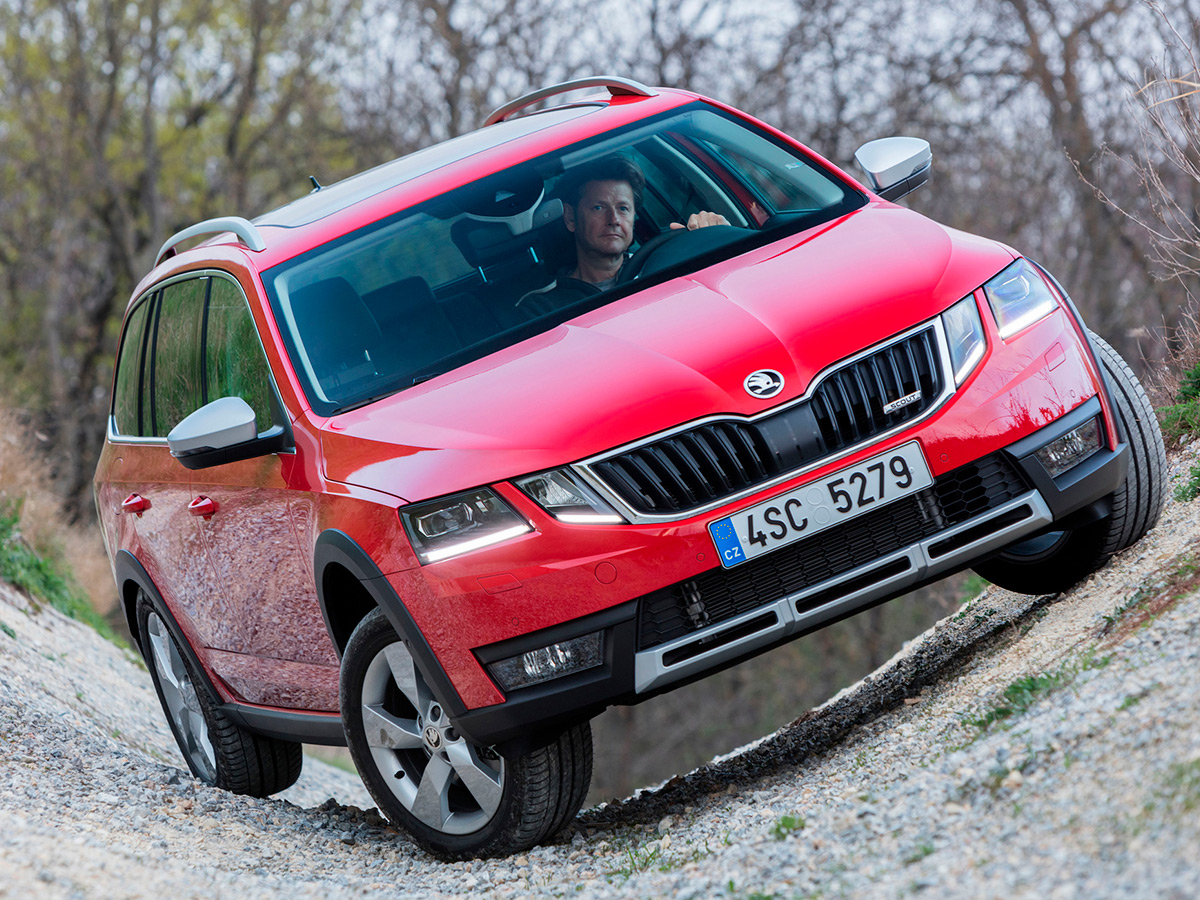 Фото Skoda Octavia Scout 2024 в новом кузове, видео-обзор модели - Автосалон