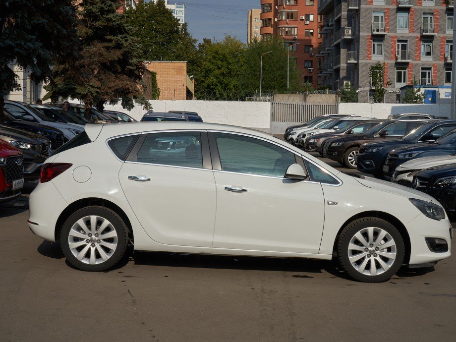 Opel Astra 2013