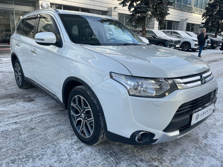 Mitsubishi Outlander 2014